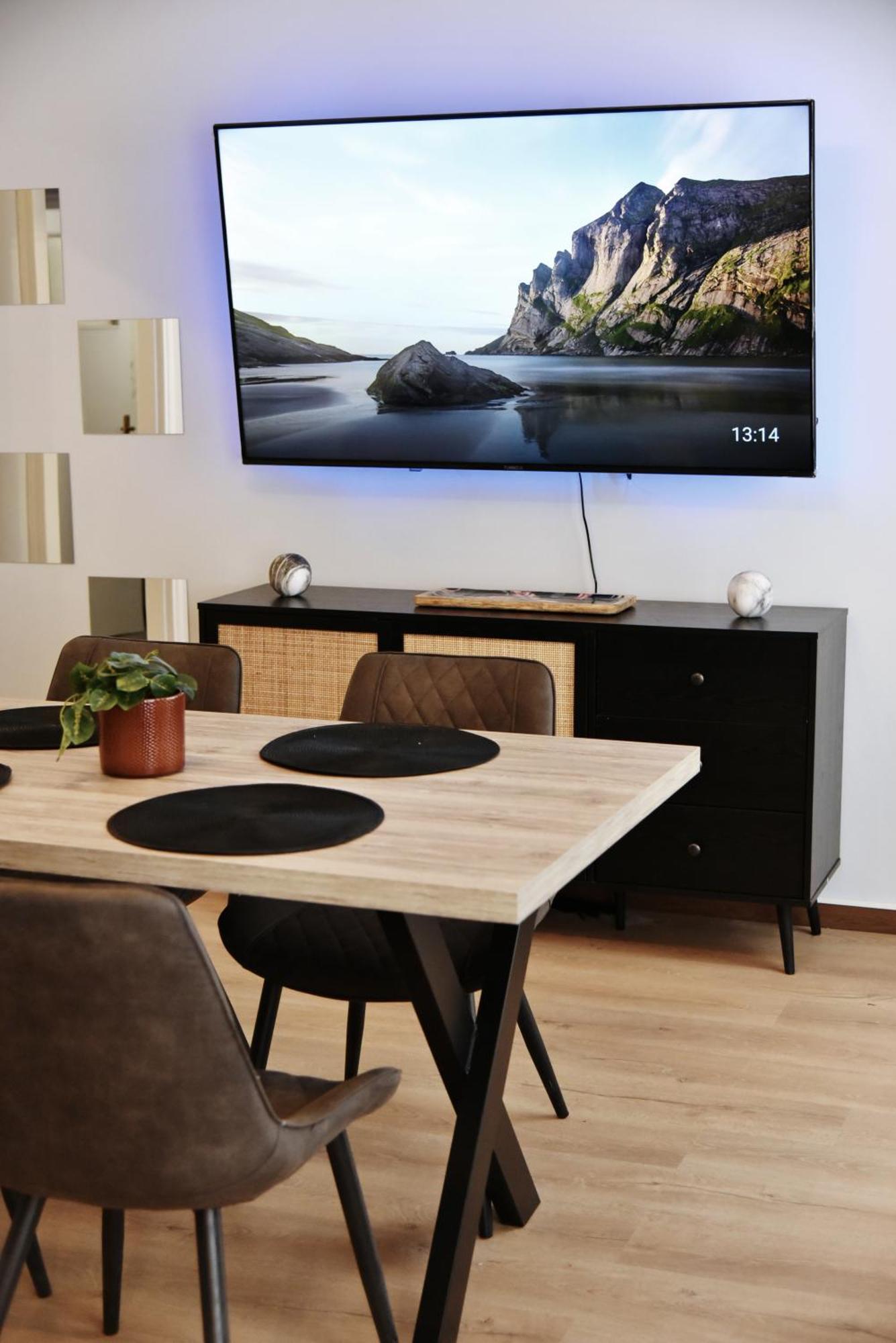 Kipseli New Modern & Cozy 65Tv Netflix Apartment Athena Bagian luar foto
