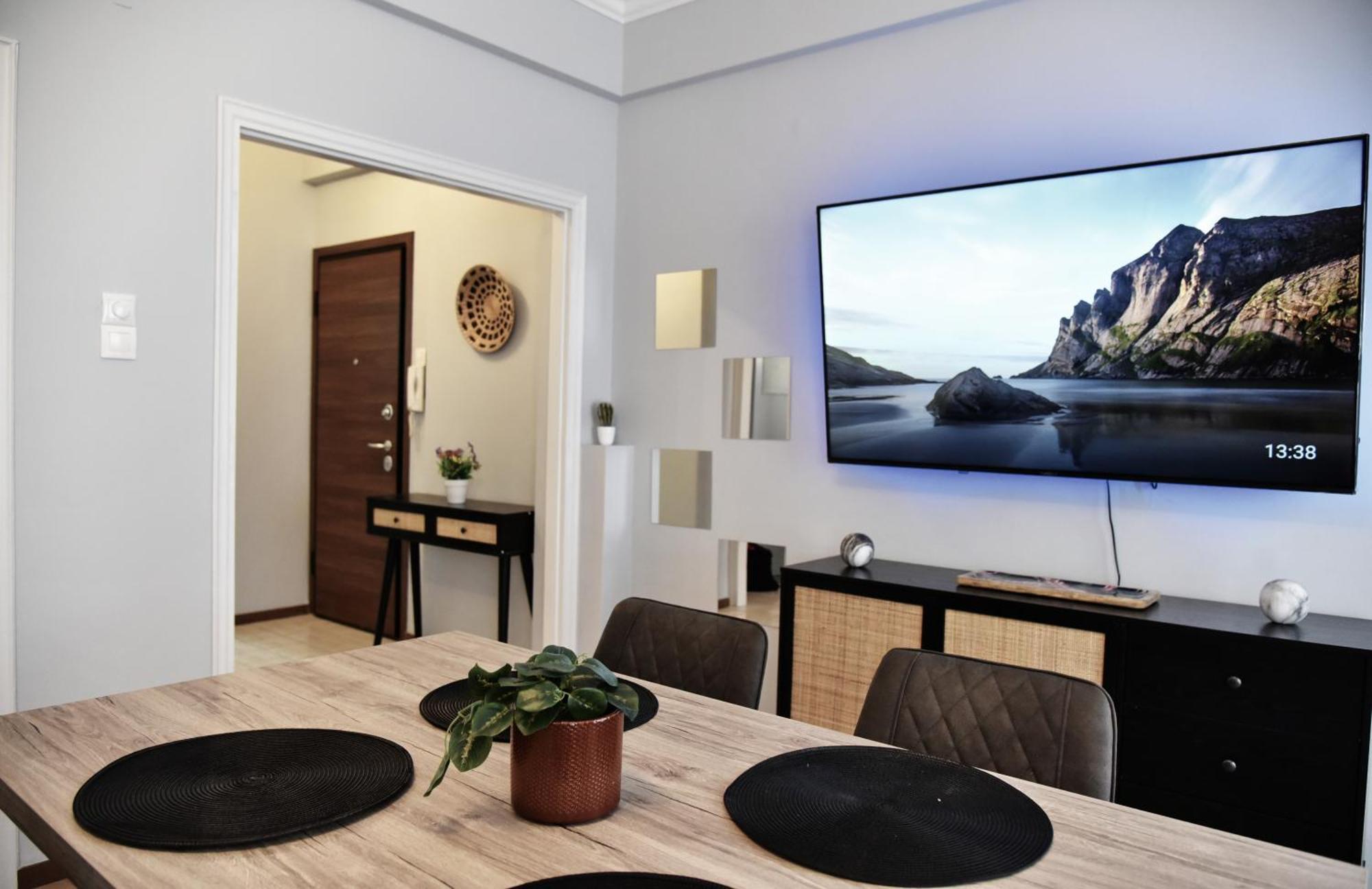 Kipseli New Modern & Cozy 65Tv Netflix Apartment Athena Bagian luar foto